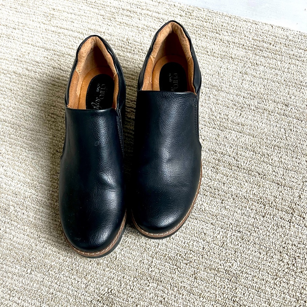 Black Leather wedge